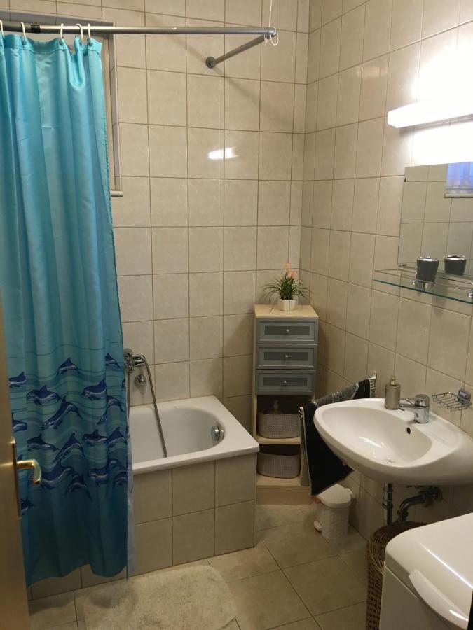 Római Apartmanház Apartment Heviz Ngoại thất bức ảnh
