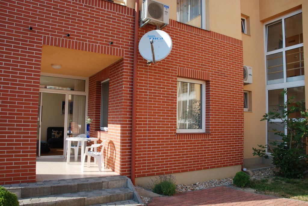 Római Apartmanház Apartment Heviz Phòng bức ảnh